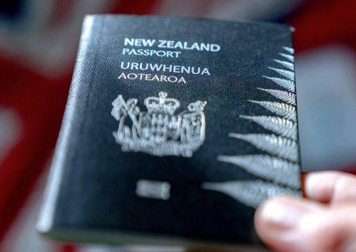 Loại mực "ma thuật" trên hộ chiếu New Zealand